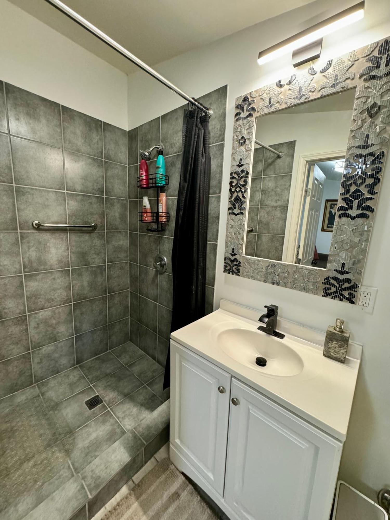 One Bedroom Apartment With Hot Tub 2 Blocks To Magazine Street نيو أورلينز المظهر الخارجي الصورة